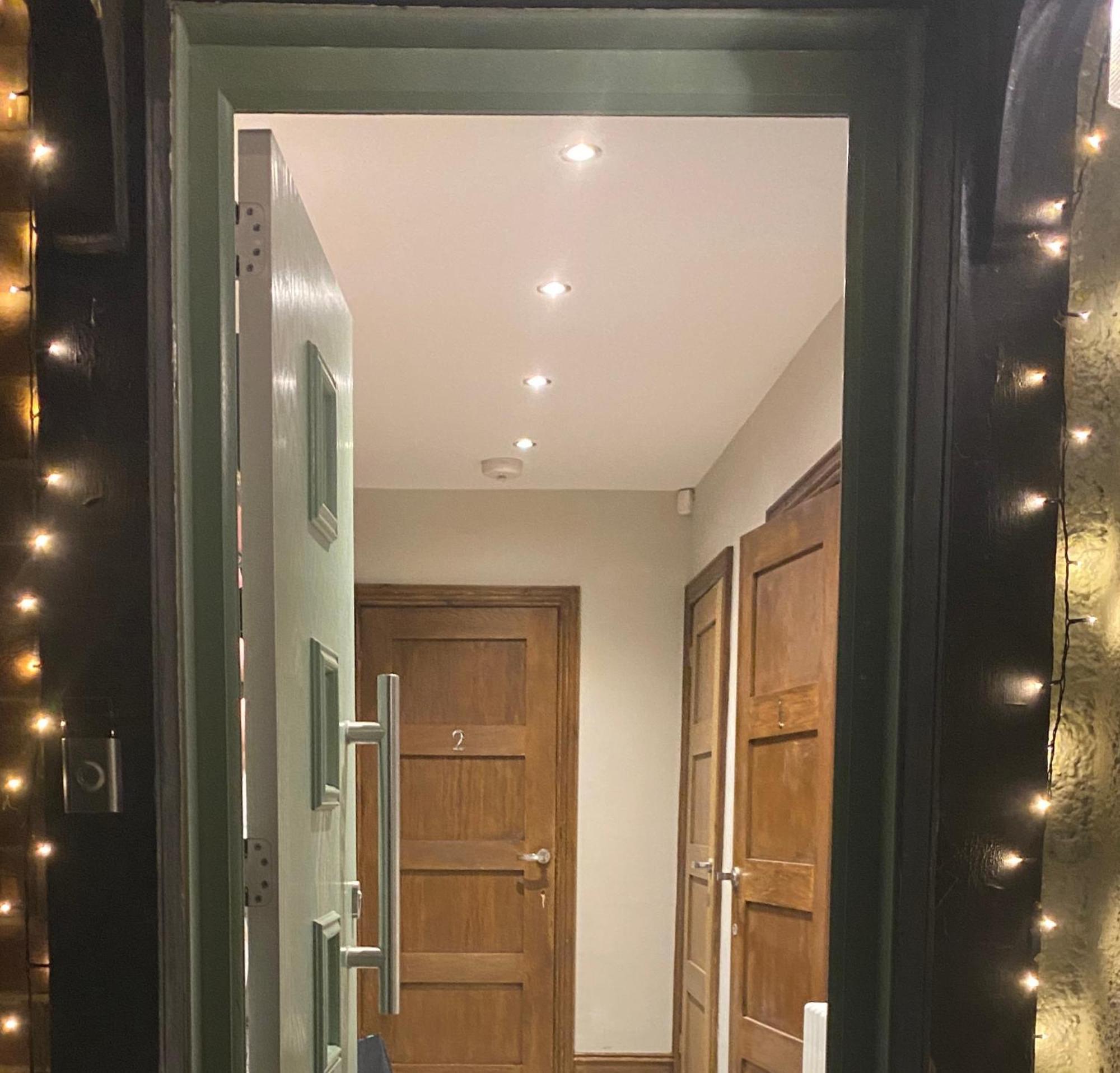 Private Access Small Room In Leicester Free Parking Drinks Exterior photo